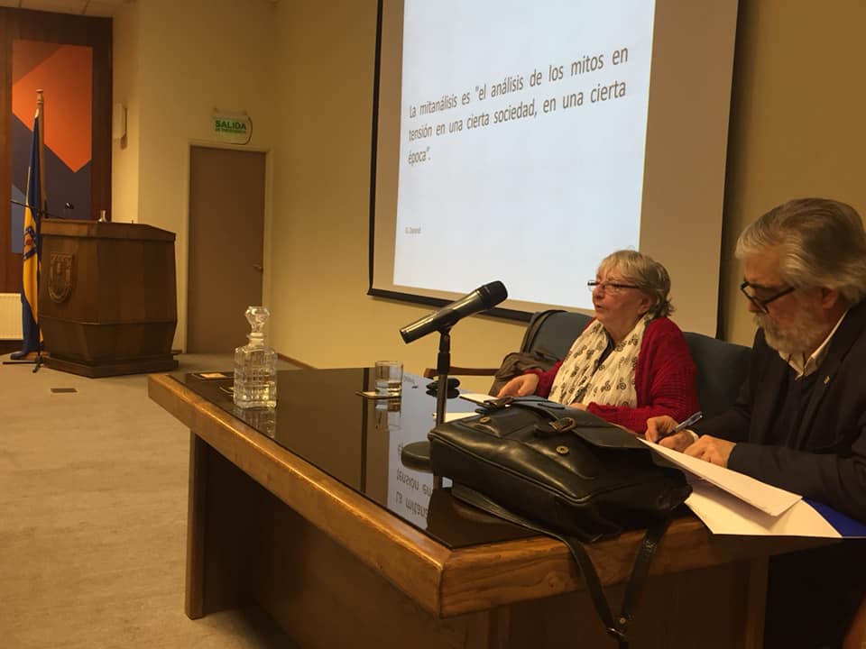 44330616_1923350764416804_2454334545625874432_n